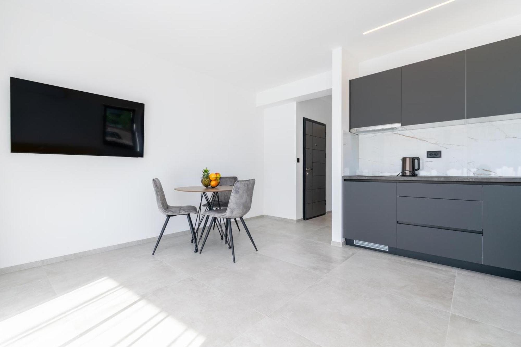 Apartmani Pino 1 Baška Voda المظهر الخارجي الصورة
